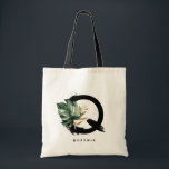 Tote Bag Demoiselle d'honneur Monstera Tropical Lettre Q Mo<br><div class="desc">Sac fourre-tout à monogramme de lettre Q personnalisable avec feuille de monstera tropicale à l'aquarelle, feuille de faux foil doré et accents de pinceau à l'aquarelle noire. Personnalisez ce sac fourre-tout à monogramme tropical en ajoutant votre nom ou d'autres détails. Ce sac bohème à monogramme de lettre Q sera parfait...</div>