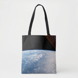 Tote Bag Des Poutres De Soleil Au Bord Des Eaux De L'Océan