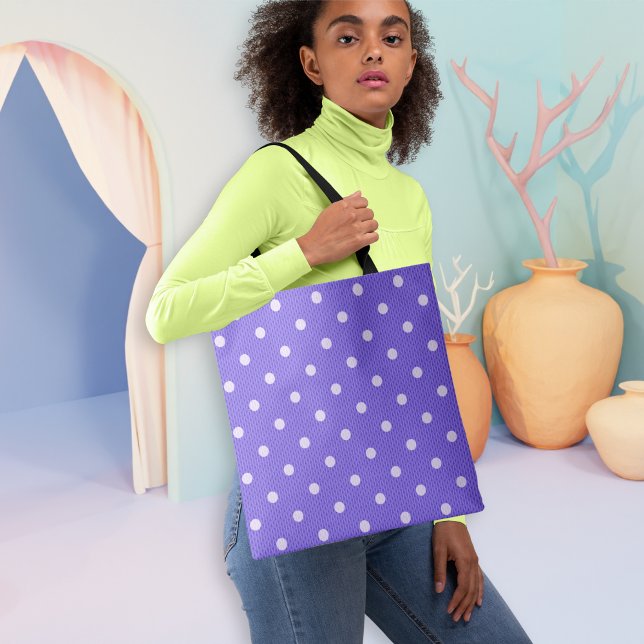 Tote Bag Dotty Delft Purple (A woman holds a Dot Delight Tote Bag.)