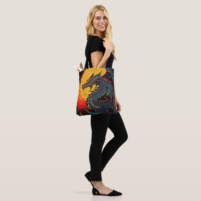 Tote Bag Dragon (Sur le modèle)