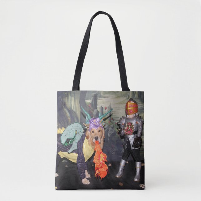 Tote Bag Dragons de golden retriever combattant un (Devant)