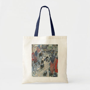 Tote Bag Drapeaux sur la 57e Rue par Frederick Childe Hassa