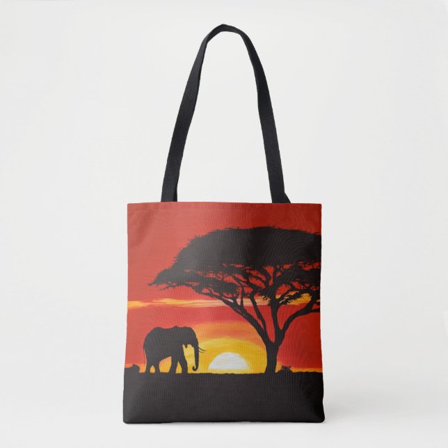 Tote Bag Eléphant solitaire dans un coucher de soleil afric (Devant)