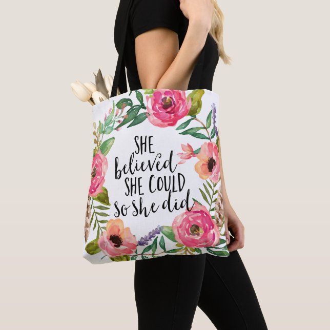 Tote Bag Elle croyait qu'elle pouvait le faire (De près)