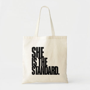 Tote Bag Elle est la référence, citation motivationnelle Ar