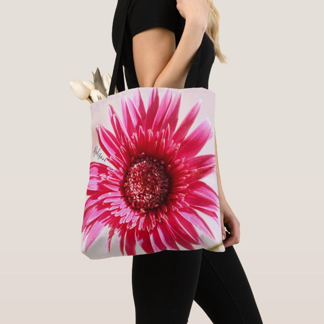 Tote Bag Énorme marguerite rose en fleurs, personnalisée (De près)