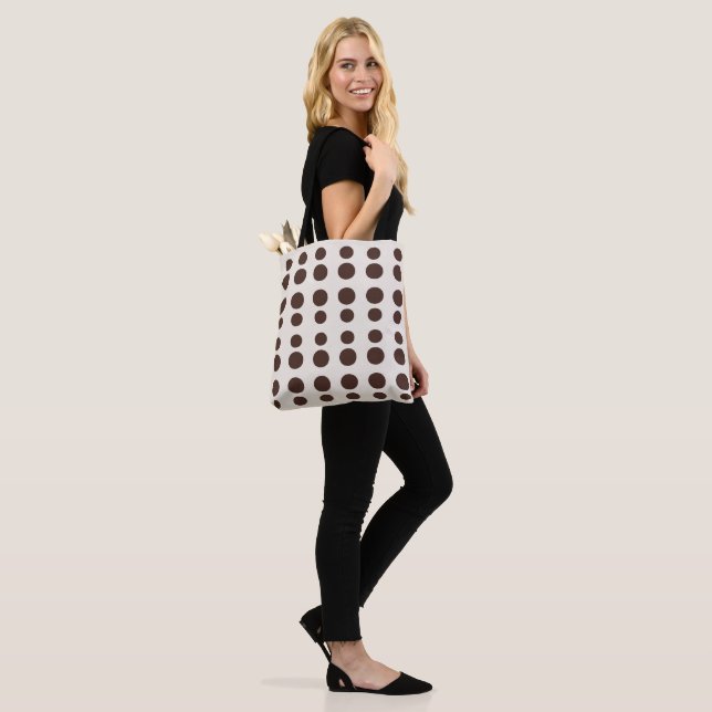 Tote Bag Estrutura 8 | Chocolate & Marfim (Sur le modèle)