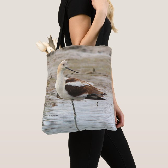 Tote Bag Étonnant oiseau à pattes à la plage américain Avoc (De près)