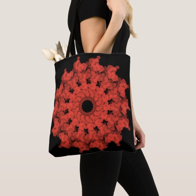 Tote Bag Explosion d'étoile rouge dans le ciel noir (De près)
