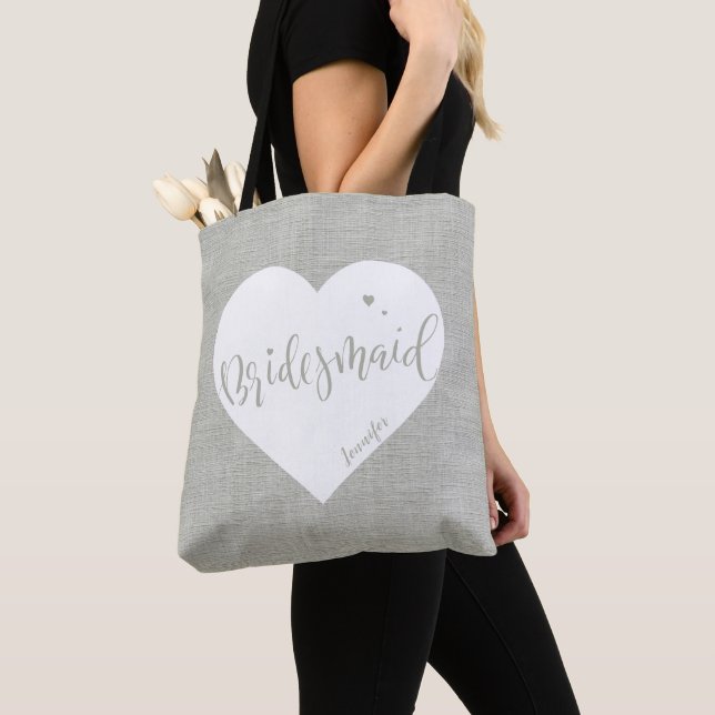 Tote Bag Faux Linen coeur & script bridesmaid personnalisé (De près)