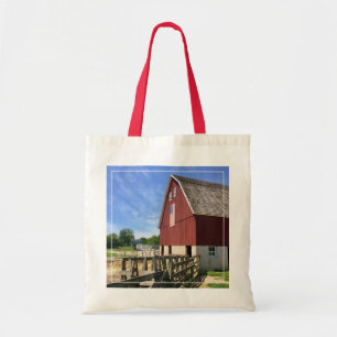 Tote Bag Fermes   Grange rouge avec drapeau américain