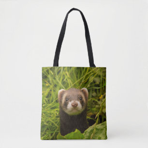 Tote Bag Ferret Brown dans l'herbe