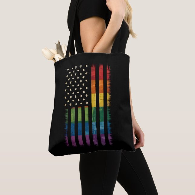 Tote Bag Fierté USA Amérique détenue drapeau arc-en-ciel LG (De près)
