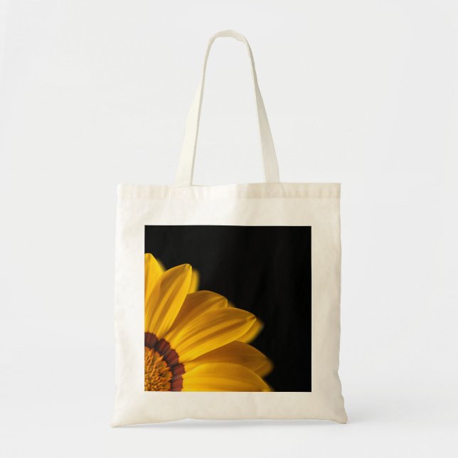 Tote Bag Fleur jaune sur arrière - plan noir (Devant)