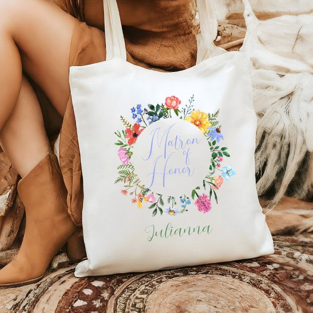 Tote Bag Fleur sauvage Matron of Honor Script Mariage (Matron of Honor Bridal Party Tote Bag with Wildflowers and customizable text and colors)