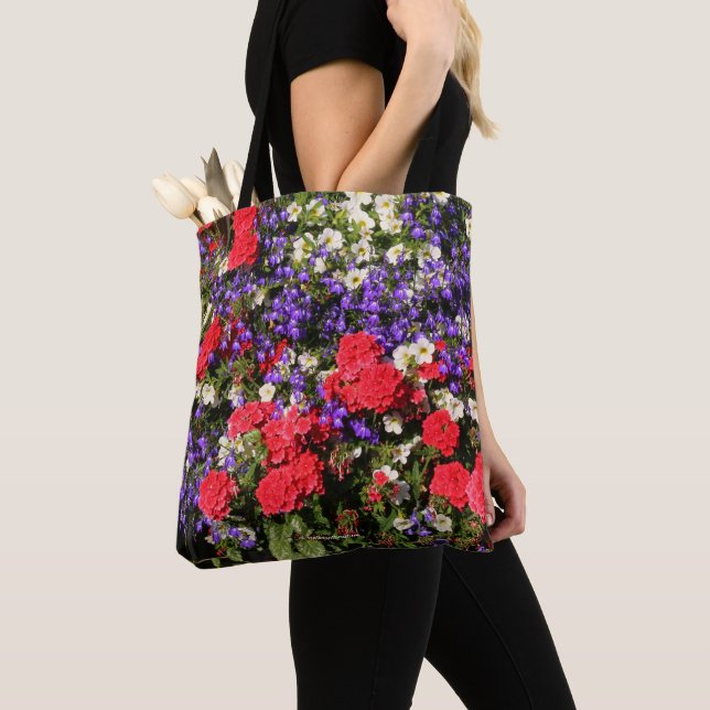 Tote Bag Fleurs annuelles violettes, rouges et blanches (De près)