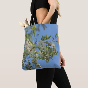 Tote Bag Fleurs délicates de robinier blanc sous un ciel bl