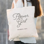 Tote Bag Flower Girl Simple Mariage de calligraphie<br><div class="desc">Flower Girl Simple Calligraphy Mariage Sac fourre-tout propose une calligraphie amusante et jolie,  ainsi que le nom de famille de la fleur.</div>