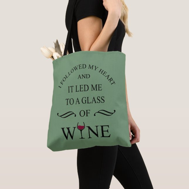 Tote Bag Funny cite le célèbre slogan de buveur de vin (De près)