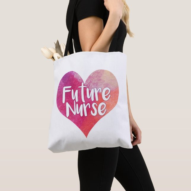 Tote Bag Futur coeur d'aquarelle d'infirmière (De près)