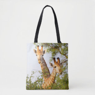 Tote Bag Giraffes Pékin au-dessus de la végétation