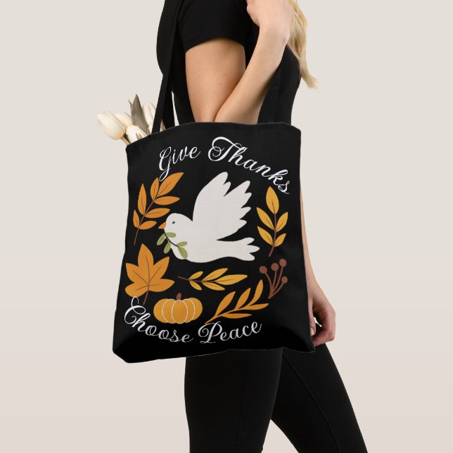 Tote Bag 'Give Thanks, Choose Peace' Shoulder Tote (De près)