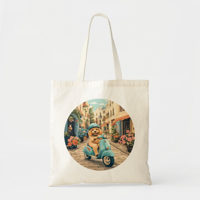 Tote Bag Goldendoodle Chien à scooter dans les rues europée (Devant)