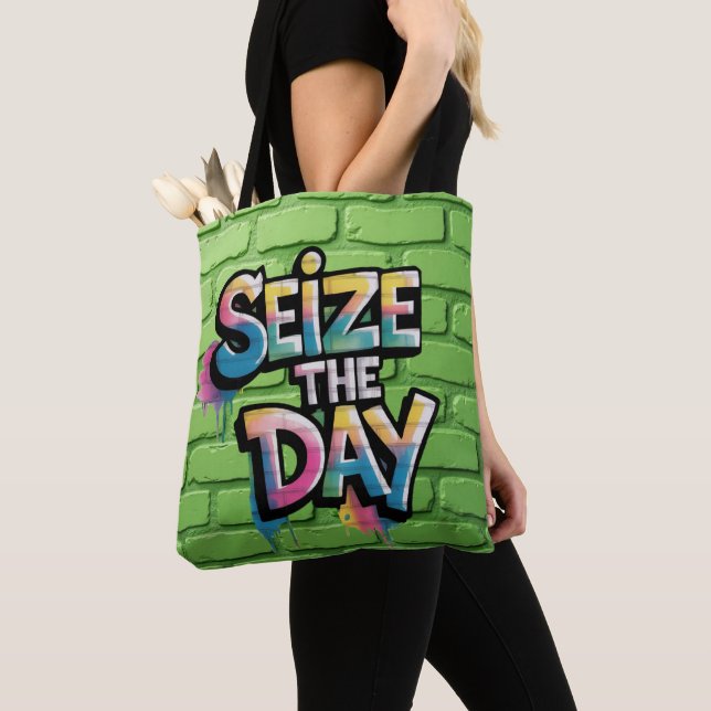 Tote Bag Graffiti Colorful Text Saying Seize The Day (De près)
