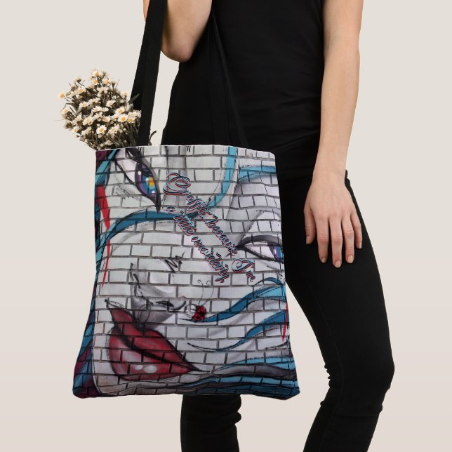 Tote Bag Graffiti de fille asiatique  (De près)