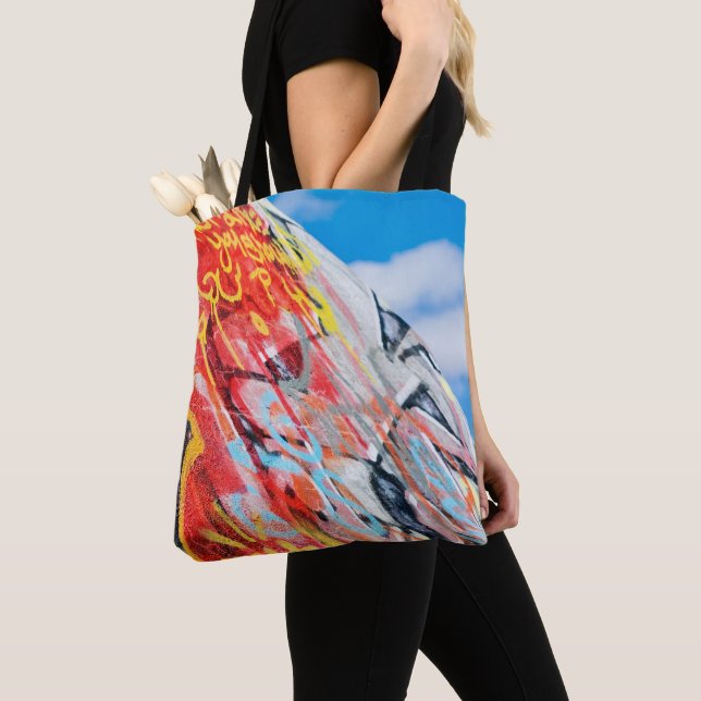 Tote Bag graffiti de planète (De près)