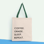 Tote Bag Gravure pédagogique amusante minimaliste de la typ<br><div class="desc">Le sac fourre-tout "café, qualité, sommeil, répétition" est l'accessoire parfait pour tout enseignant amoureux du plaisir qui veut montrer son amour pour son métier dans le style. Le sac présente un design moderne et minimaliste qui intègre une citation de typographie ludique. La citation, "café, qualité, sommeil, répétition" est imprimée en...</div>
