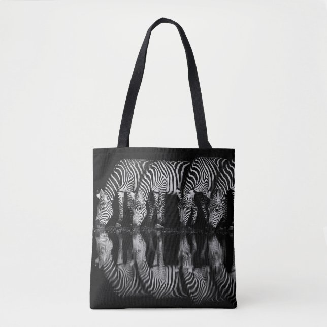Tote Bag Group of Plains Zebra Drink Together at Night (Devant)