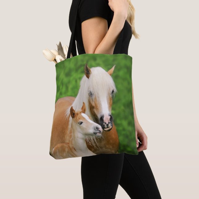 Tote Bag Haflinger Horses Joli Fosse Embrasse maman Photo — (De près)