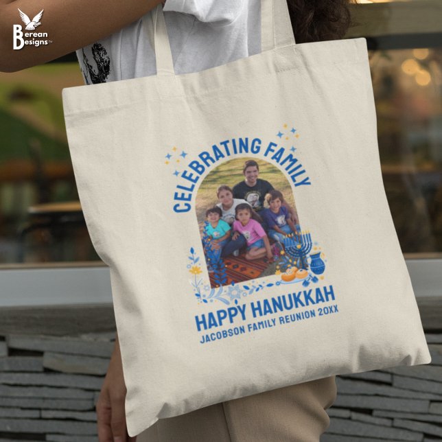 Tote Bag HANOUKKA FAMILY REUNION Photo personnalisable (Customizable CELEBRATING FAMILY Tote Bag for Hanukkah. Ideal favor bag for family reunions.)