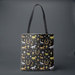 Tote Bag Horse Racing Derby Day Party Black Gold Motif<br><div class="desc">Célébrez votre derby de course à cheval préféré avec ce motif magnifique. Le design extensible est fait dans les tons or, argent et bronze sur le noir avec un léger effet marbre. Le motif orné comprend des chevaux, des trophées, des fer à cheval et des roses. Contactez FancyCelebration pour obtenir...</div>