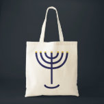 Tote Bag Icône Menorah<br><div class="desc">Menorah est fait des lettres : Mem, Nun, Resh, Hey Mem - Chaos Puissant Sang Nun - Continue Hir Son Resh - First Top Beginning Hey - Look Reveal Respiration Exo 25:31 Et tu feras un chandelier d'or pur : de travail battu sera fait le chandelier : son arbre, ses...</div>