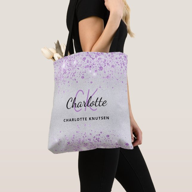 Tote Bag Initiales de monogramme en poussière violette pail (De près)