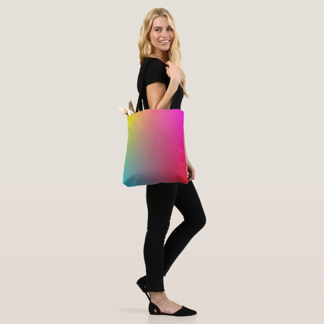 Tote Bag Jaune, Magenta, Bleu et Rouge (Sur le modèle)