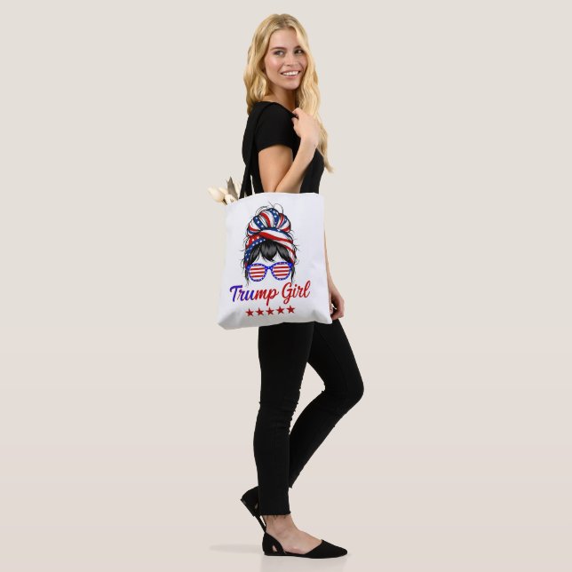 Tote Bag Je suis une fille Trump, Messy Bun Election 2024 (Sur le modèle)