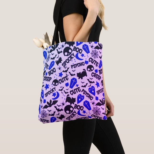 Tote Bag Jolie et amusante Halloween violet, bleu et noir (De près)