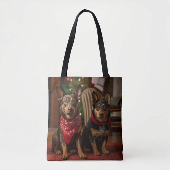 Tote Bag Kelpie australienne près de la cheminée Noël (Devant)