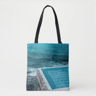 Tote Bag La piscine près de la mer