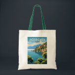 Tote Bag Lago di Garda Italia Travel Art Vintage<br><div class="desc">Design vectoriel du lac de Garde. Le lac de Garde,  dans le nord de l'Italie,  est connu pour ses eaux cristallines. A l'extrémité sud,  la ville de Sirmione est dominée par la Rocca Scaligera,  une forteresse avec vue sur le port.</div>