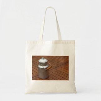 Tote Bag Lait sur table