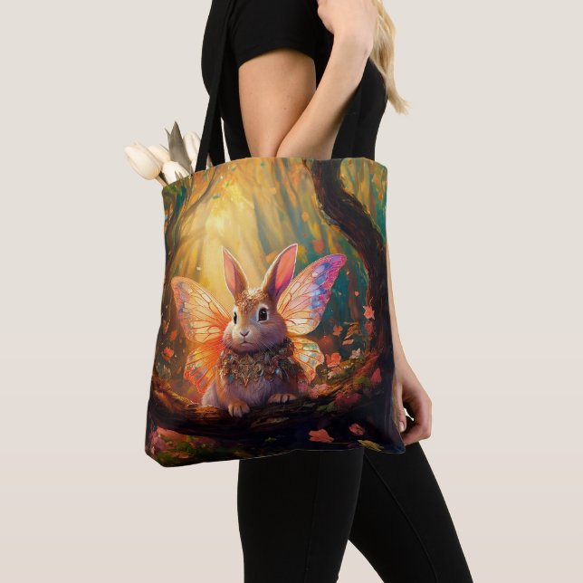 Tote Bag Lapin Whimsical dans une forêt enchantée (De près)