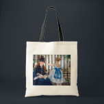 Tote Bag Le Chemin de fer, Edouard Manet<br><div class="desc">Édouard Manet (23 janvier 1832 - 30 avril 1883) était peintre moderniste français. Il fut l'un des premiers artistes du 19ème siècle à peindre la vie moderne, et un personnage central dans la transition du réalisme à l'impressionnisme. Né dans un foyer de classe supérieure avec de fortes connexions politiques, Manet...</div>