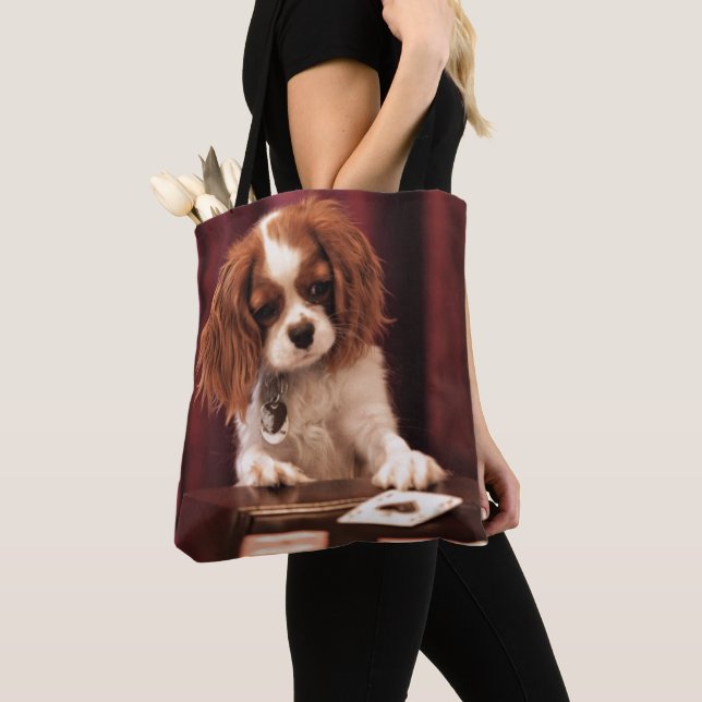 Tote Bag Le chiot joue aux cartes (De près)