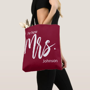Tote Bag Le nouveau nom de famille Mme Script Burgundy & Wh