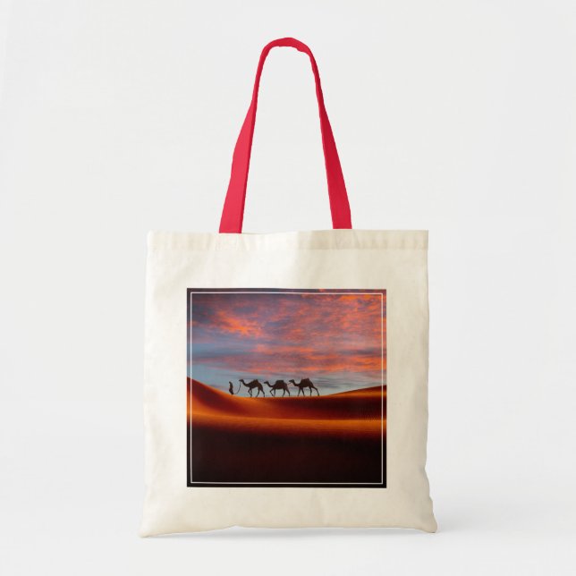Tote Bag Les déserts | Homme et chameaux dans les dunes de  (Devant)