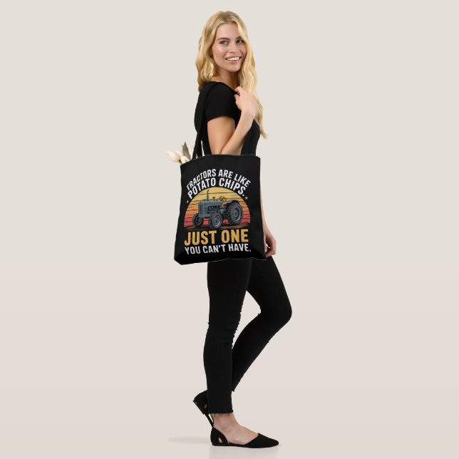 Tote Bag Les tracteurs sont comme des chips (Sur le modèle)